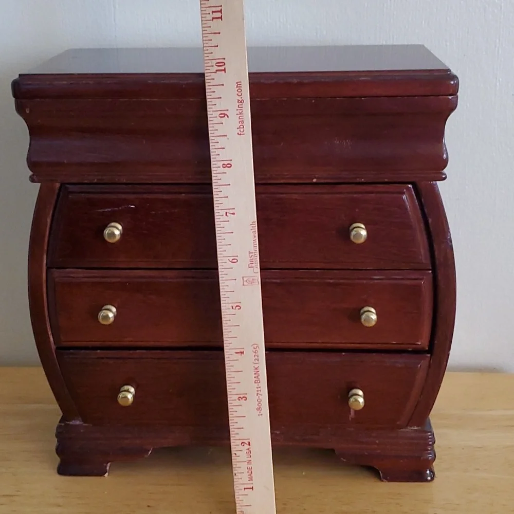 Vintage Cherry 10 x 10